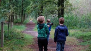 Kinderfeestje lasergame huur laserguns