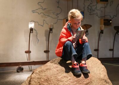 meisje in Museonder met Zomerchallenge