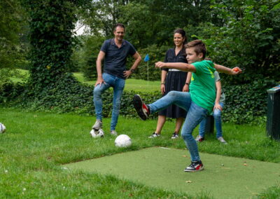 Jongen voetgolf Multi Fun Bussloo