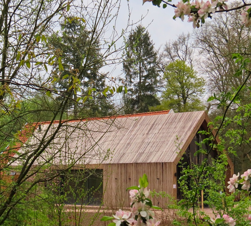 Natuurcentrum De Ginkel zij aanzicht