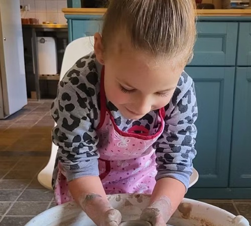 Mini workshop pottenbakken bij Kasteel Rosendael