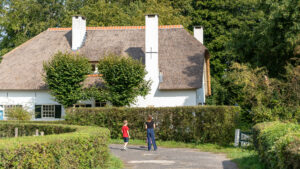 De Witte boerderij bij Camping Harscamp