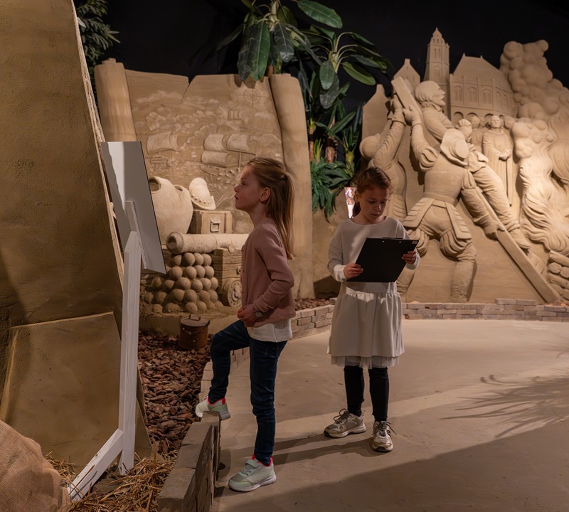 Zandsculpturen Garderen met kinderen
